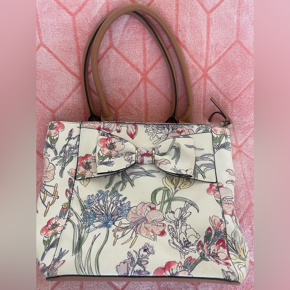 Apt. 9 Floral Bag with Bow Accent